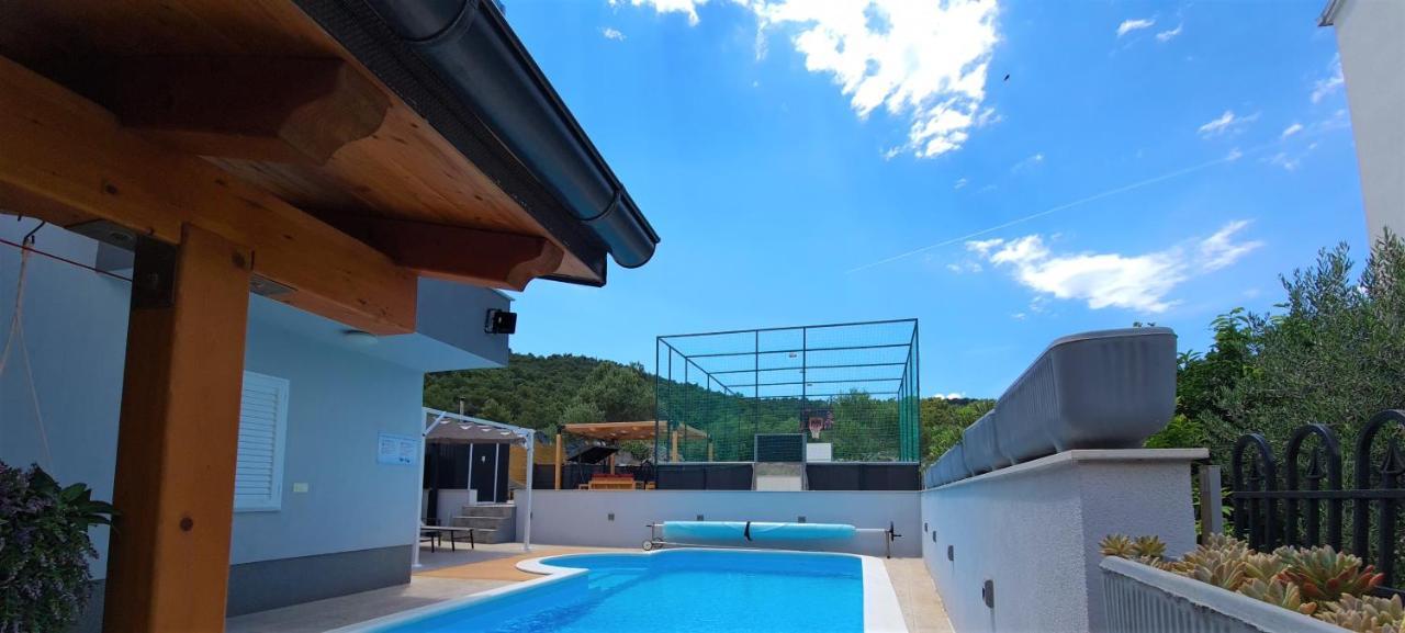 Villa Freya - Vacation House Slatine Eksteriør bilde