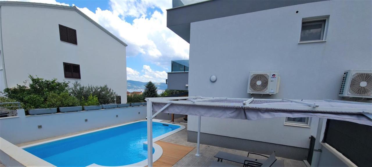 Villa Freya - Vacation House Slatine Eksteriør bilde