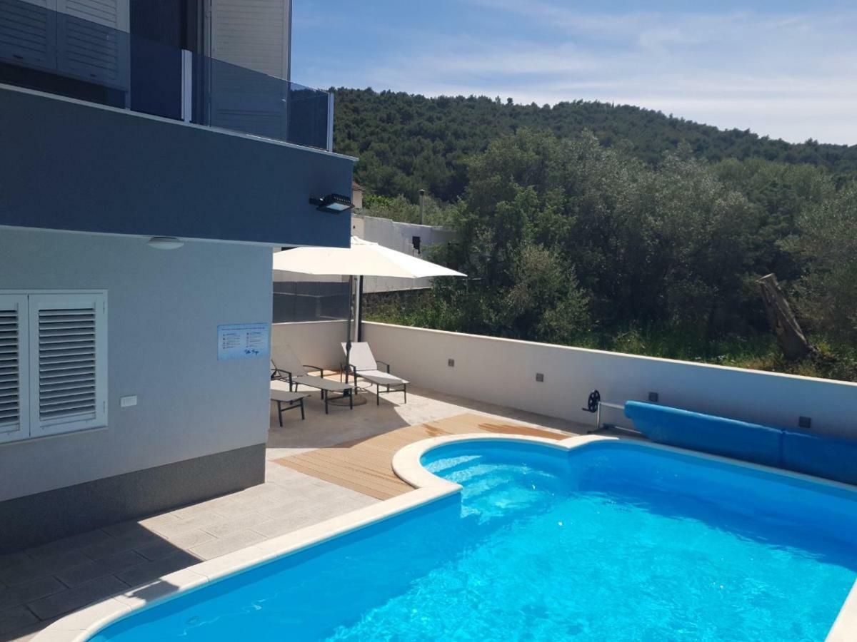 Villa Freya - Vacation House Slatine Eksteriør bilde
