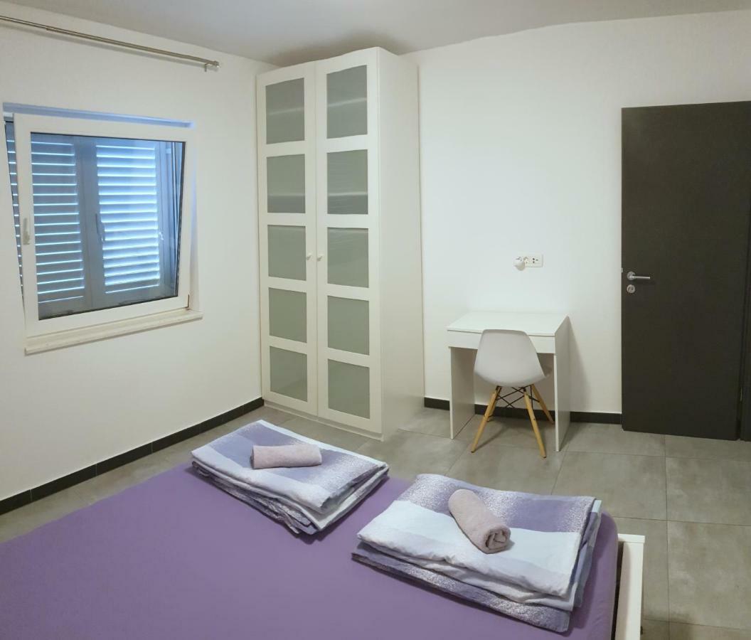 Villa Freya - Vacation House Slatine Eksteriør bilde